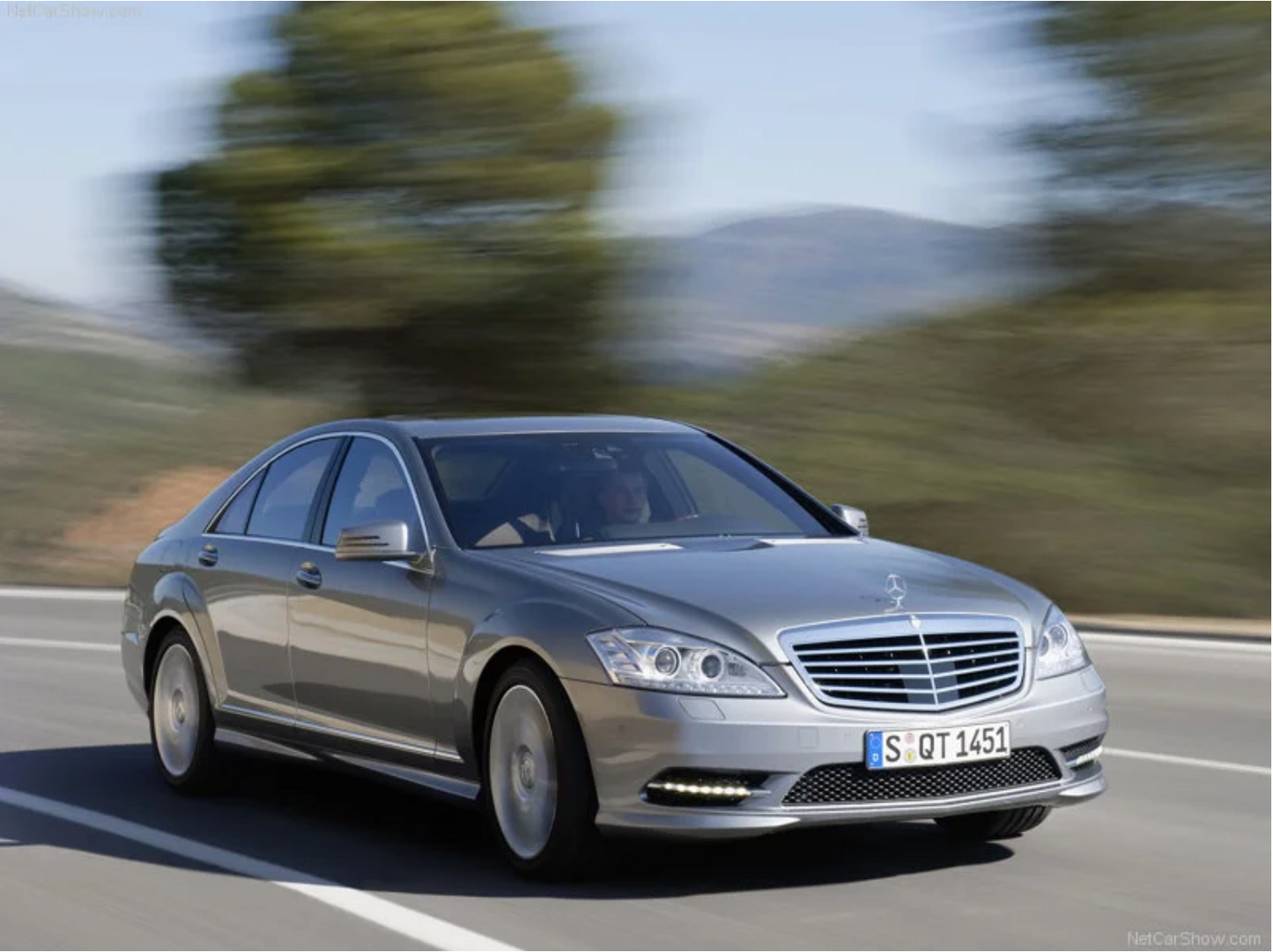 Mercedes-Benz W221 S-Class Airmatic